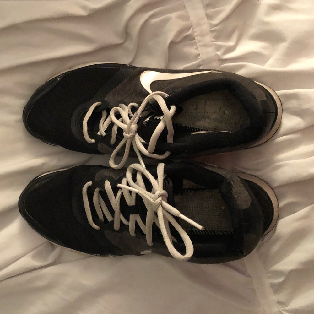 Black and white nike shoes